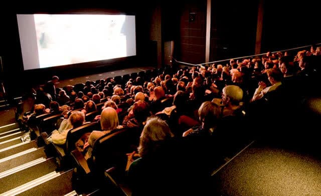 رشد ۳ برابری تماشاچی و فروش سال گذشته سینماهای یزد